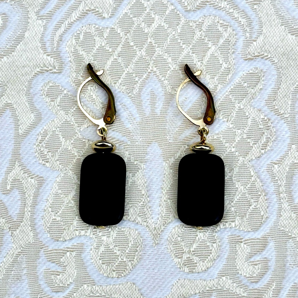 Gold with Onyx Drop Earrings 🖤💛🖤